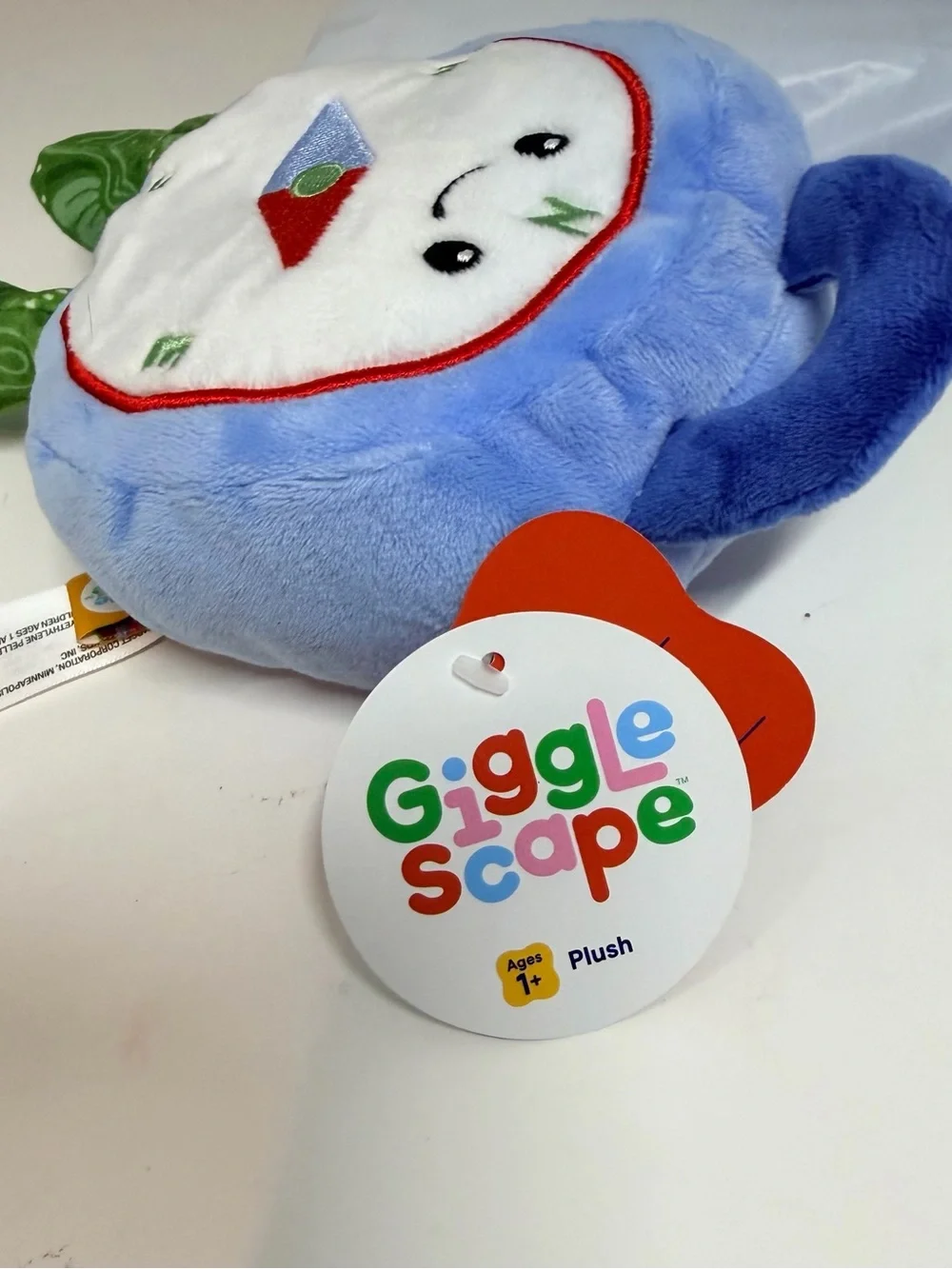 Giggle scape soft blue